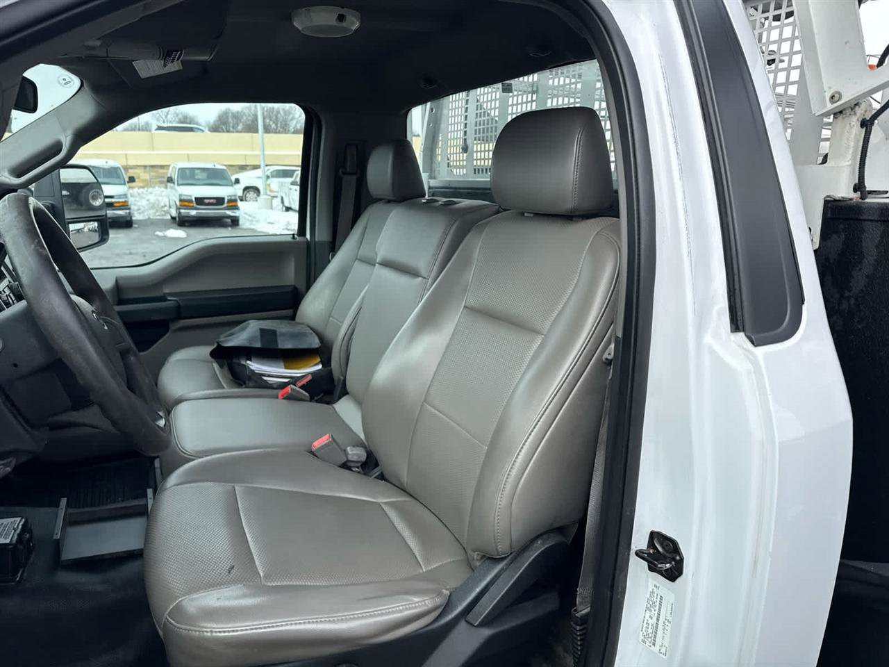 Used 2019 Ford F550 4x4 Regular Cab Super Duty image 13
