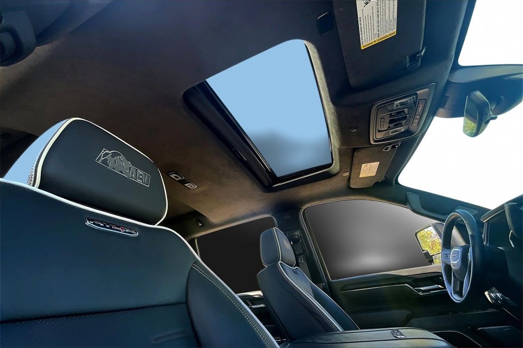 Used 2024 GMC Sierra 2500 AT4X w/ AT4X AEV Edition image 23