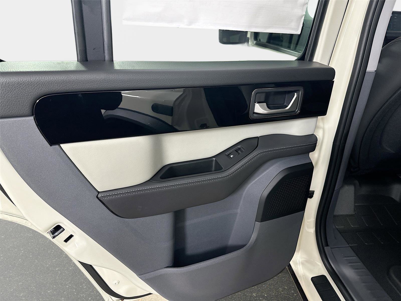 New 2025 INEOS Grenadier Fieldmaster Edition image 36