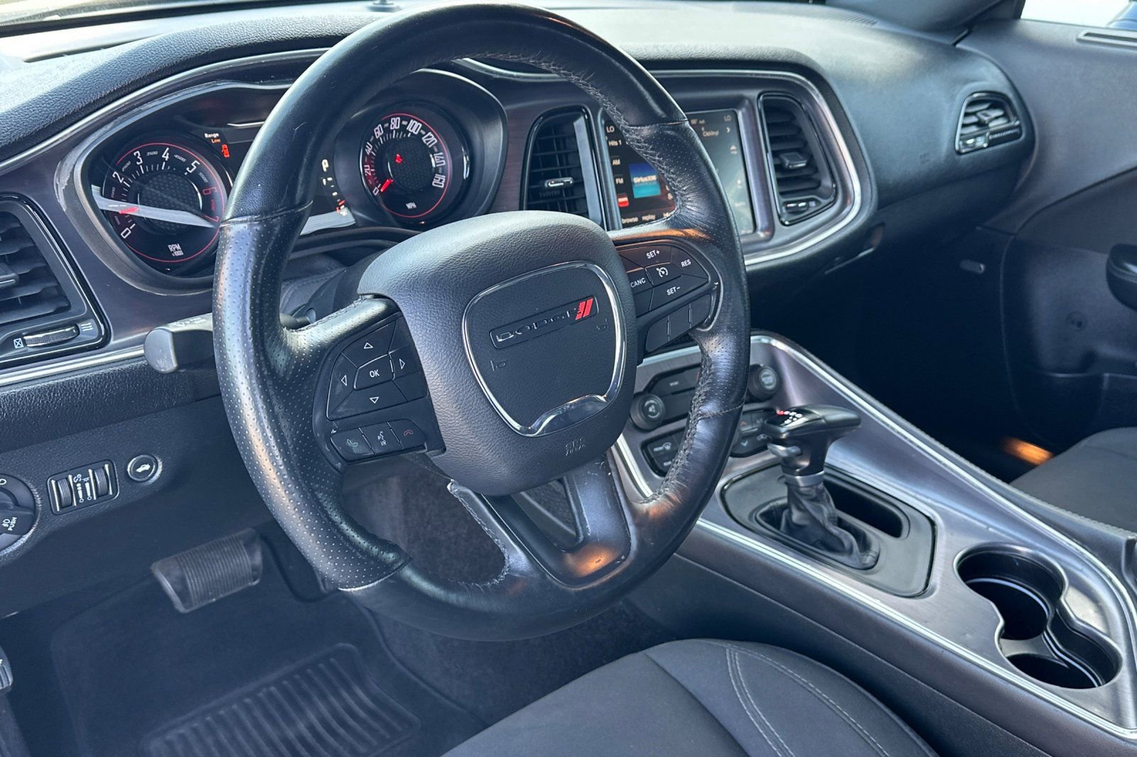 Used 2016 Dodge Challenger R/T w/ Blacktop Package RWD image 13