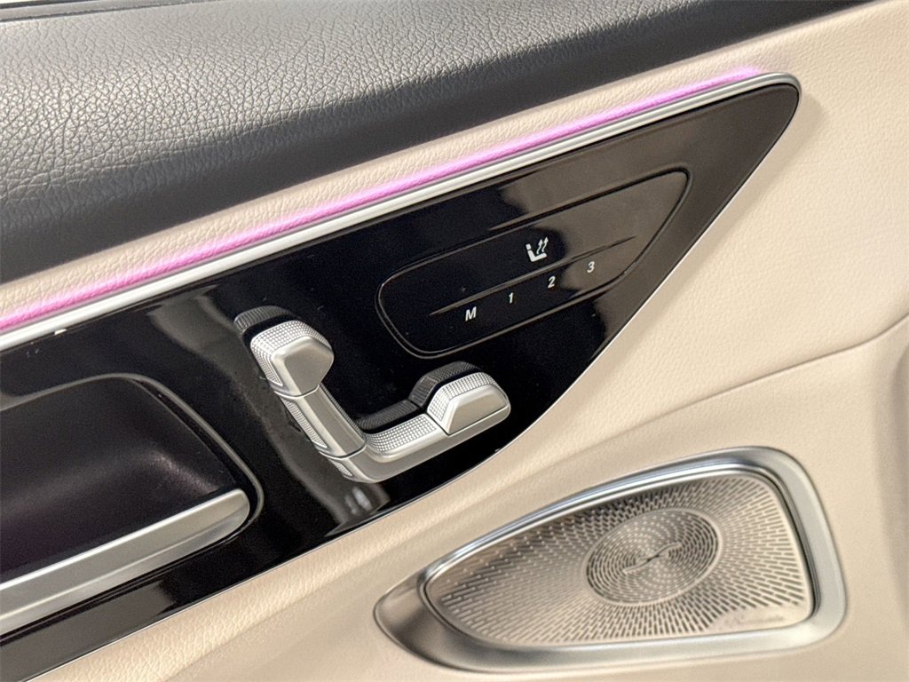 Used 2023 Mercedes-Benz C 300 4MATIC Sedan w/ Exclusive Trim Package image 13