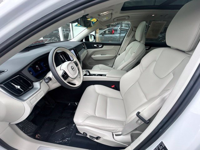 Certified 2024 Volvo XC60 B5 Core w/ Climate Package AWD/4WD image 20