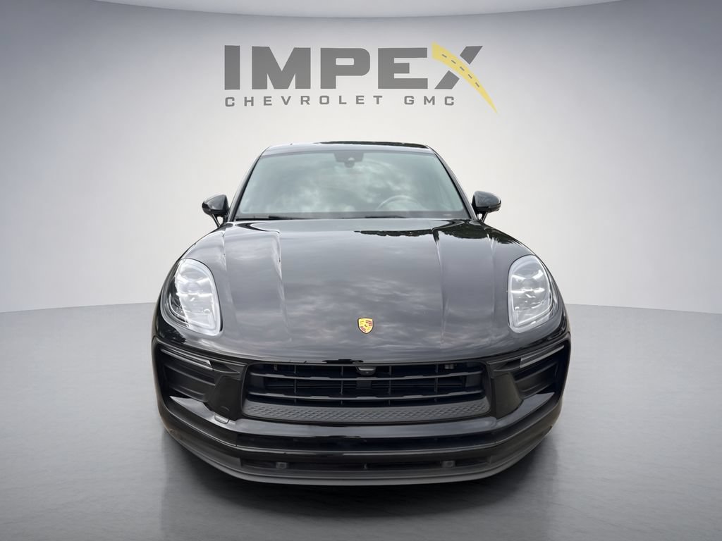 Used 2022 Porsche Macan AWD/4WD image 9