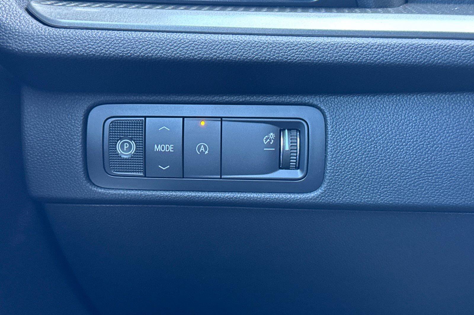 New 2027 Chevrolet Traverse LT w/ Midnight/Sport Edition FWD image 34
