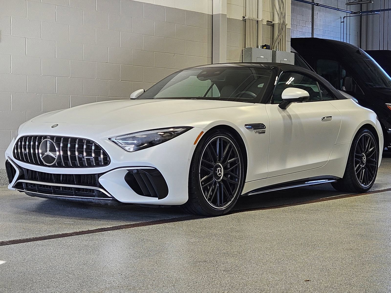 Used 2025 Mercedes-Benz SL 63 AMG S e Performance 4MATIC image 6