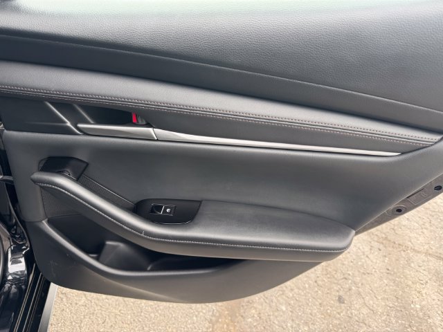 Used 2025 MAZDA MAZDA3 s Sport FWD image 15