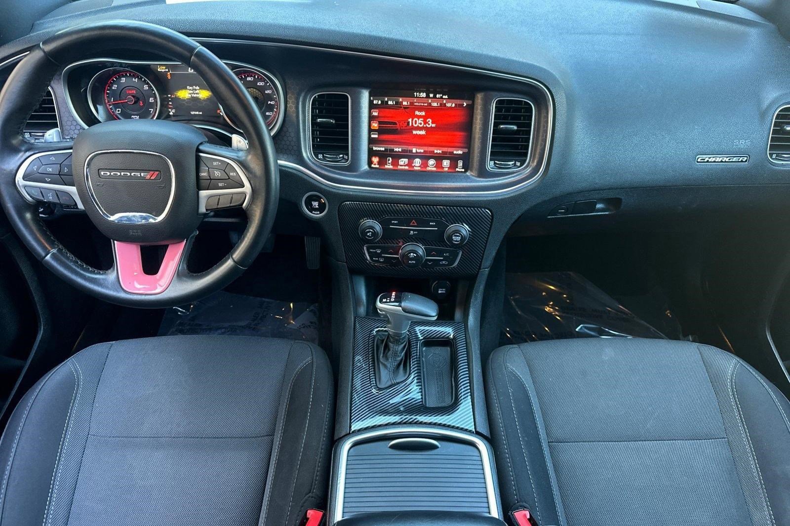 Used 2016 Dodge Charger R/T image 16