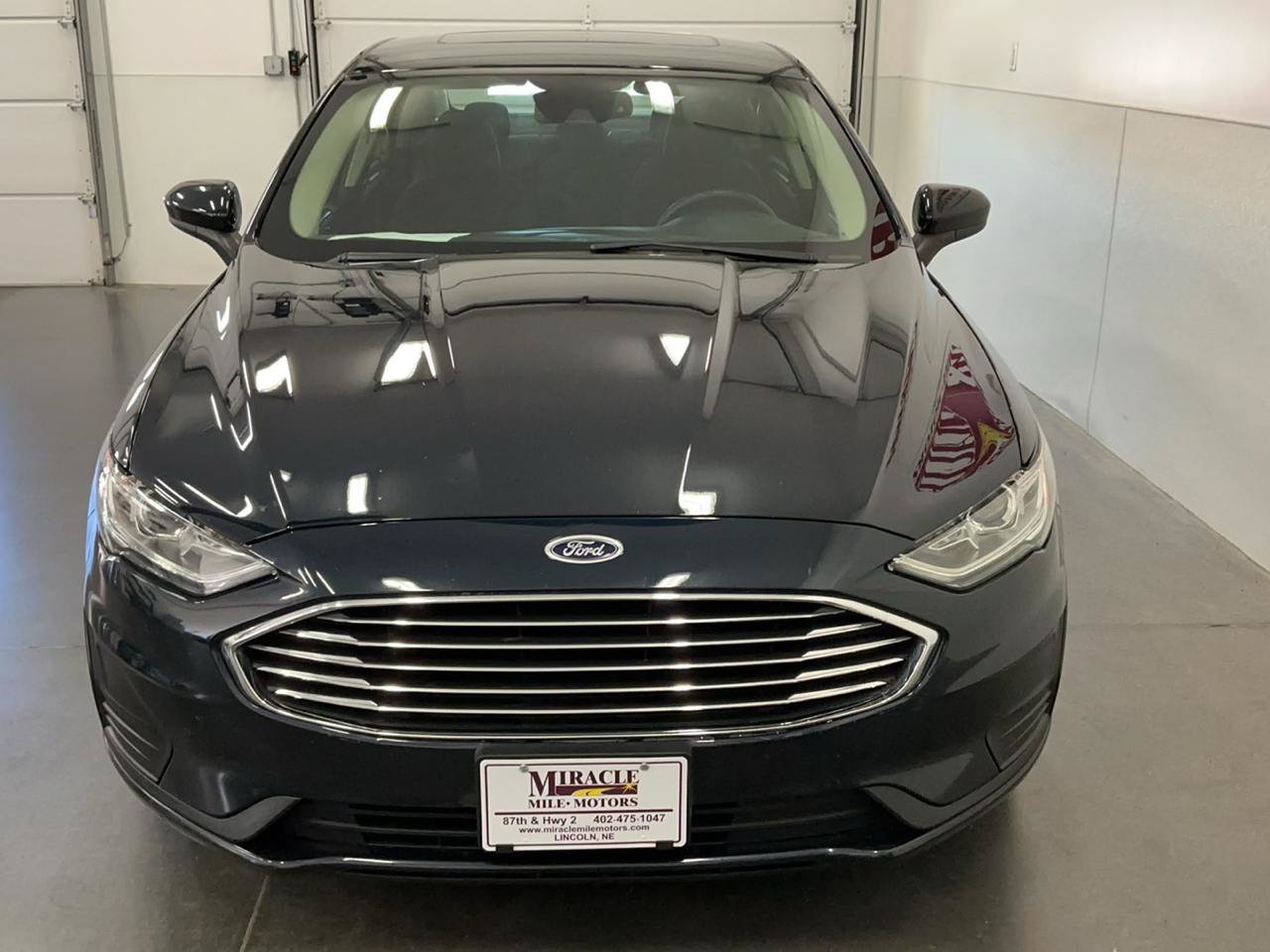 Used 2020 Ford Fusion SE FWD image 9