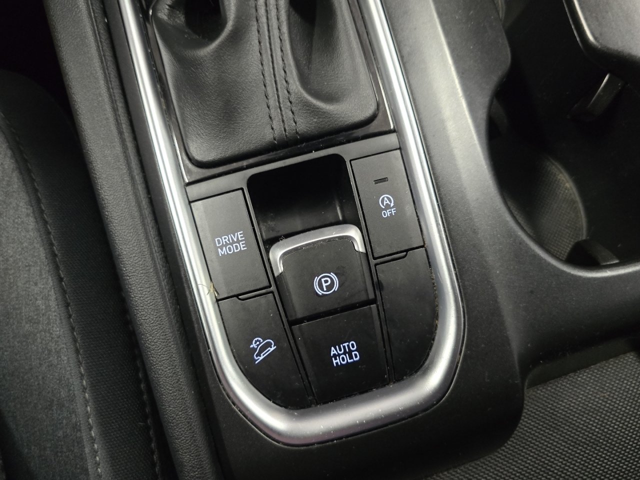 Used 2020 Hyundai Santa Fe SEL AWD/4WD image 5