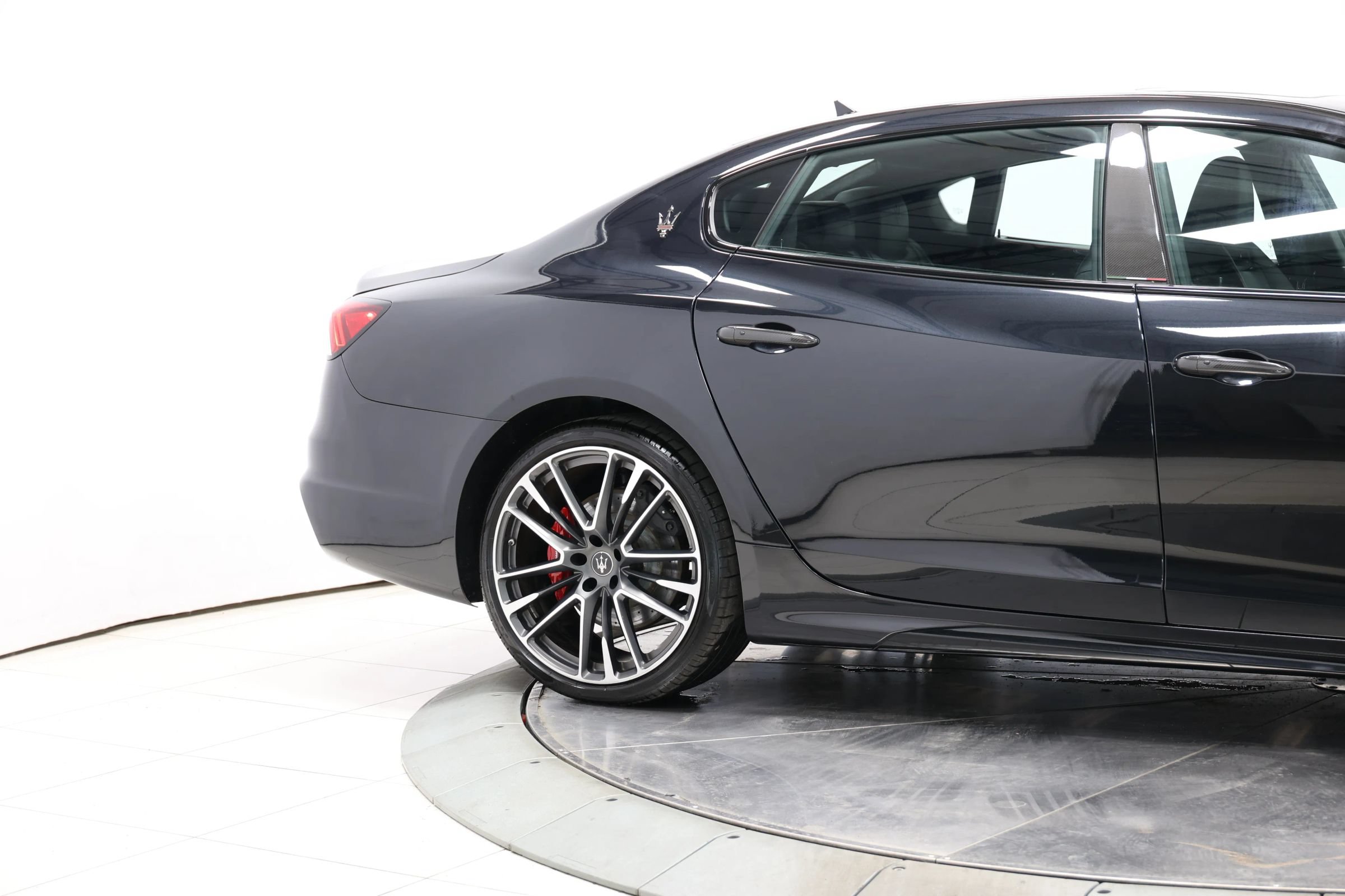 Used 2022 Maserati Quattroporte Trofeo RWD image 67