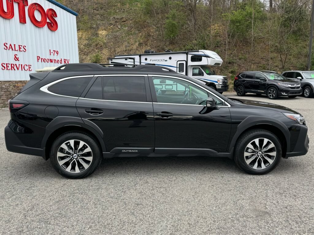 Used 2025 Subaru Outback Limited AWD/4WD image 8