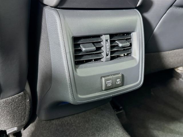 Certified 2021 Toyota Avalon XSE FWD image 26