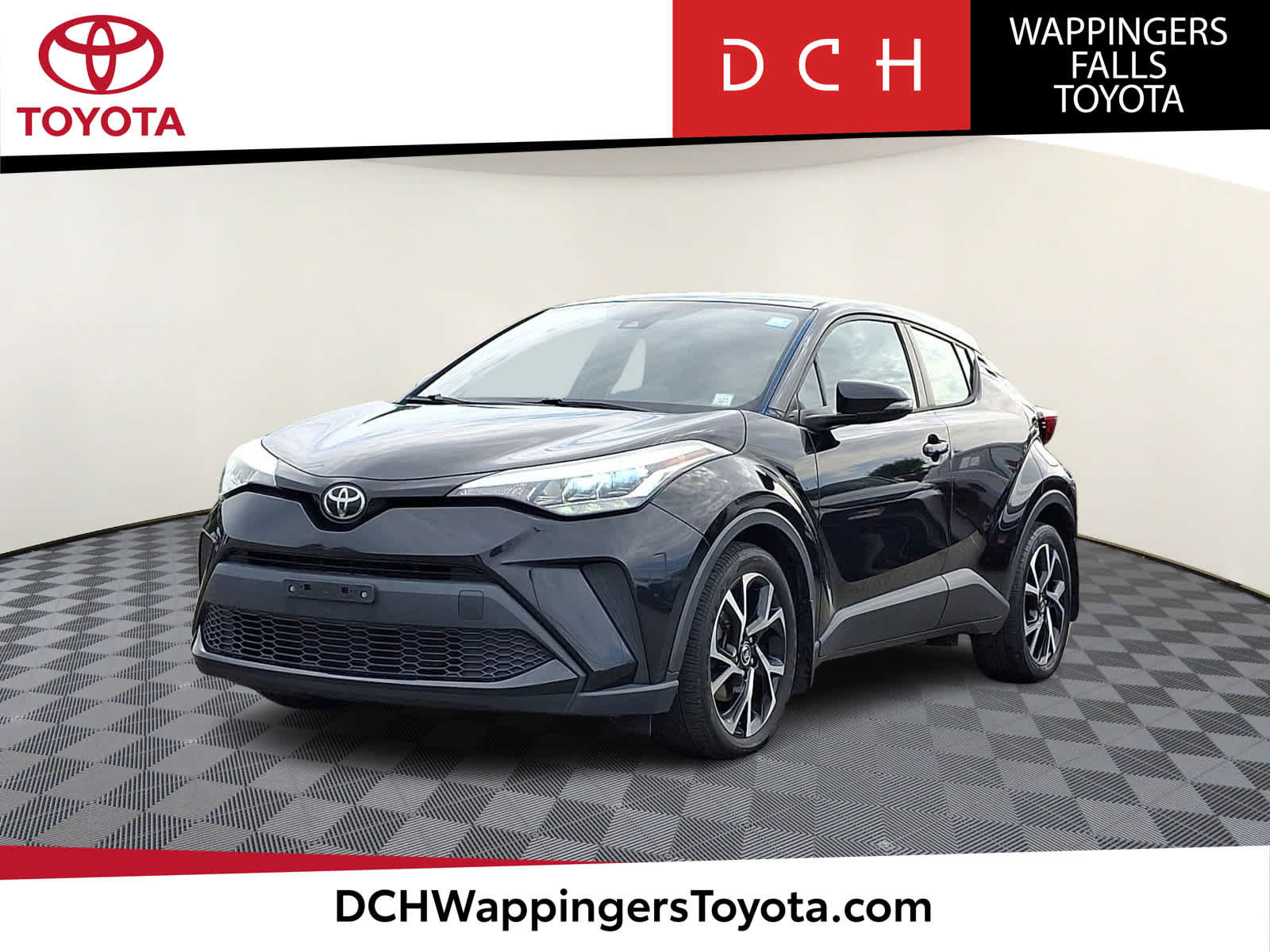 Used 2020 Toyota C-HR XLE FWD image 1
