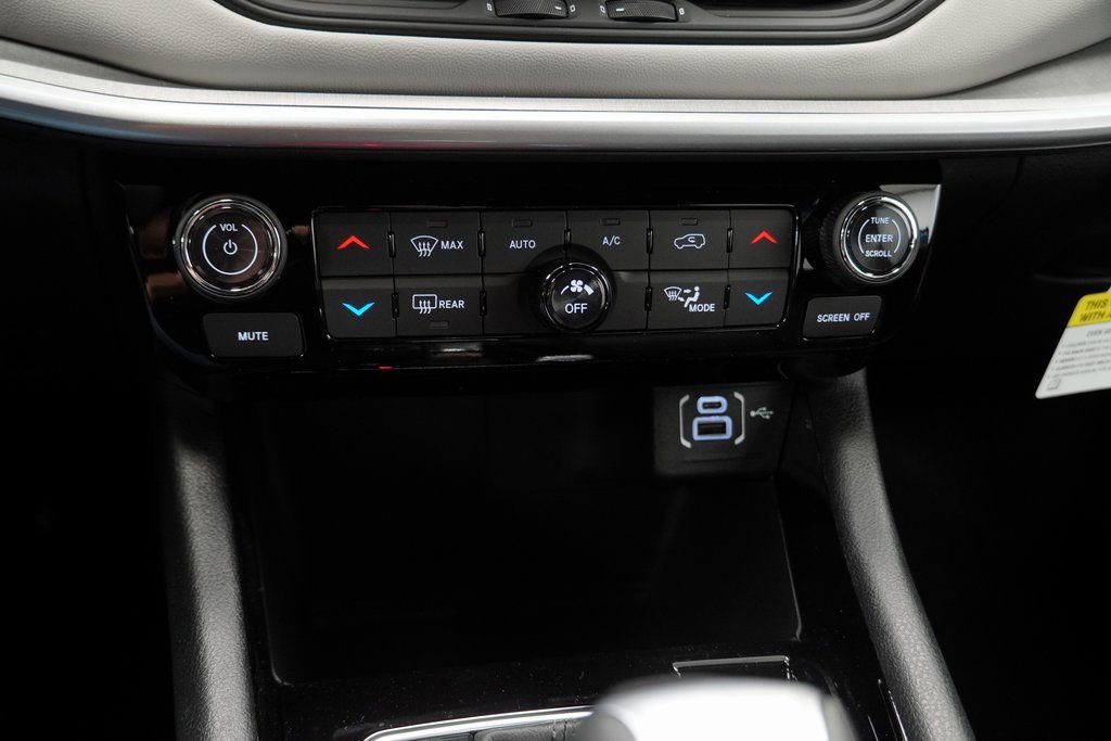 New 2026 Jeep Compass Limited image 23