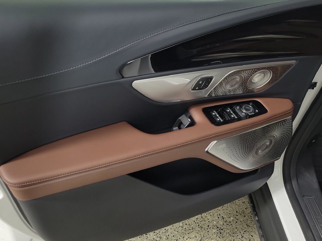 New 2026 Lincoln Nautilus Reserve AWD/4WD image 21