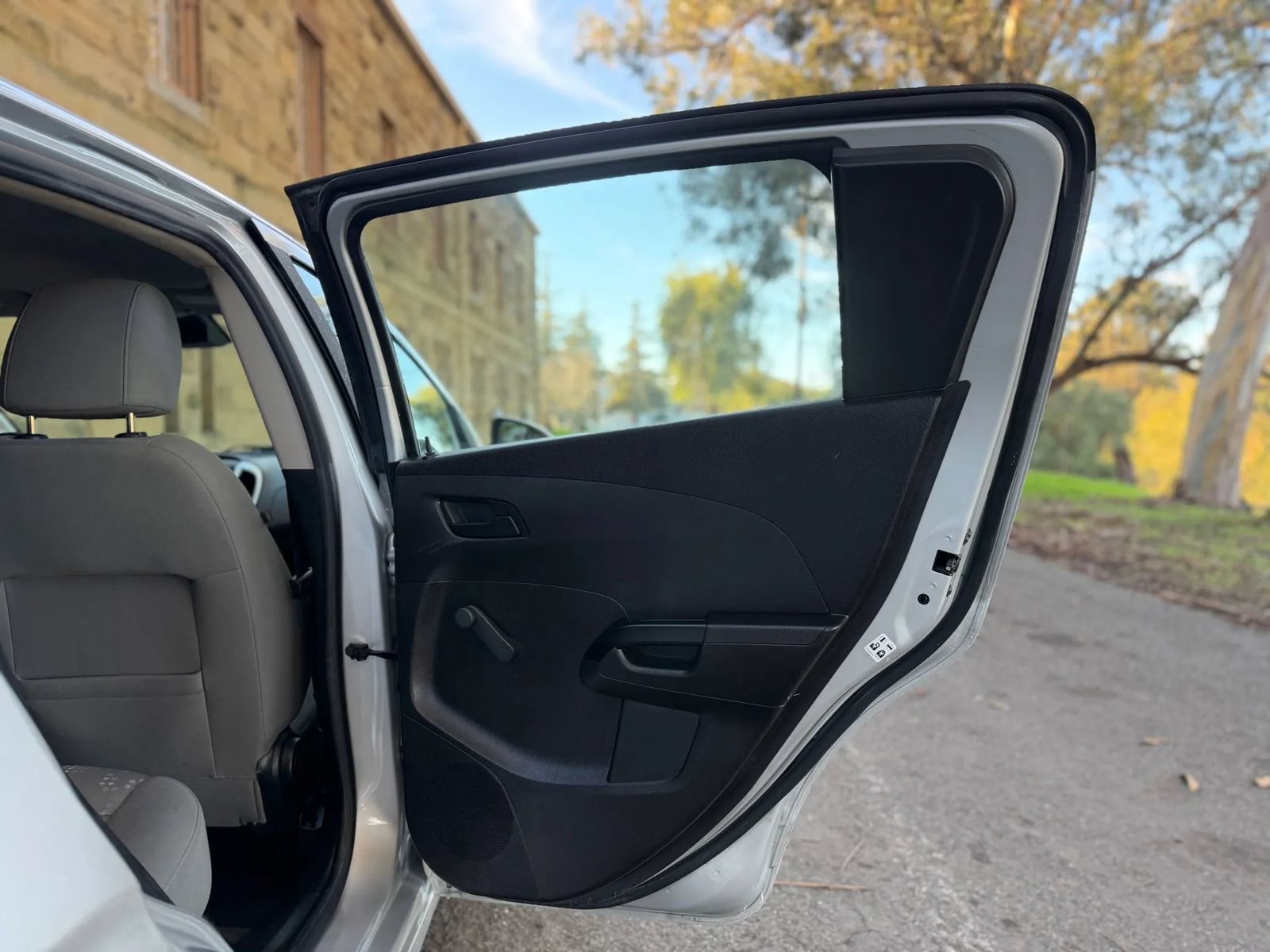 Used 2020 Chevrolet Sonic LT FWD image 21