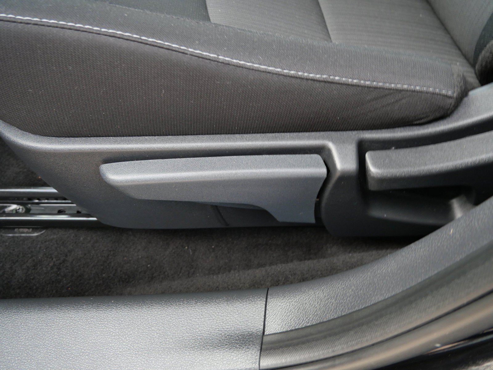 Certified 2025 Nissan Sentra SV w/ All-Weather Package FWD image 15