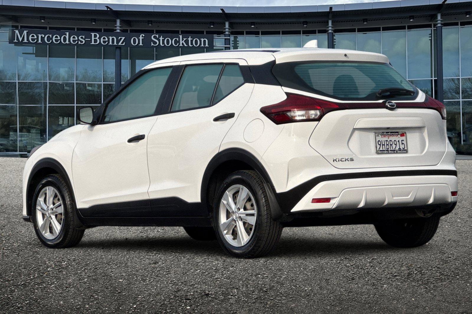 Used 2023 Nissan Kicks S image 6