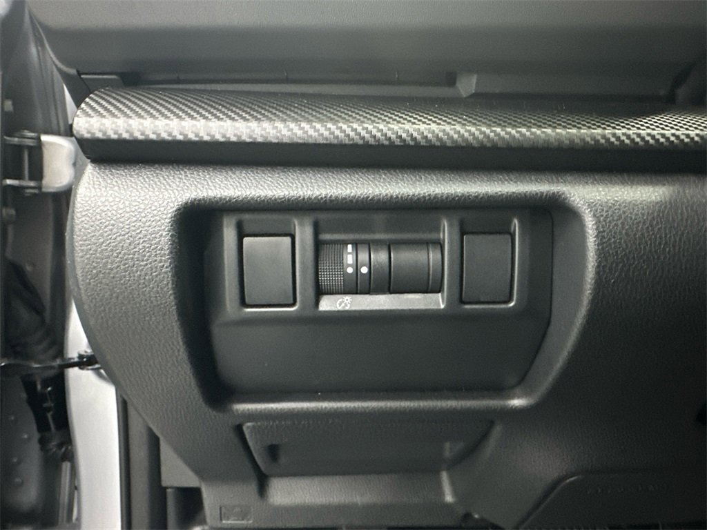 Used 2024 Subaru Crosstrek 2.0i Premium image 33