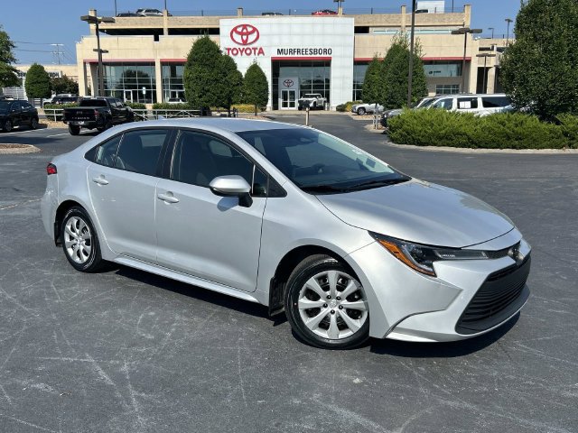 Used 2026 Toyota Corolla LE FWD image 2