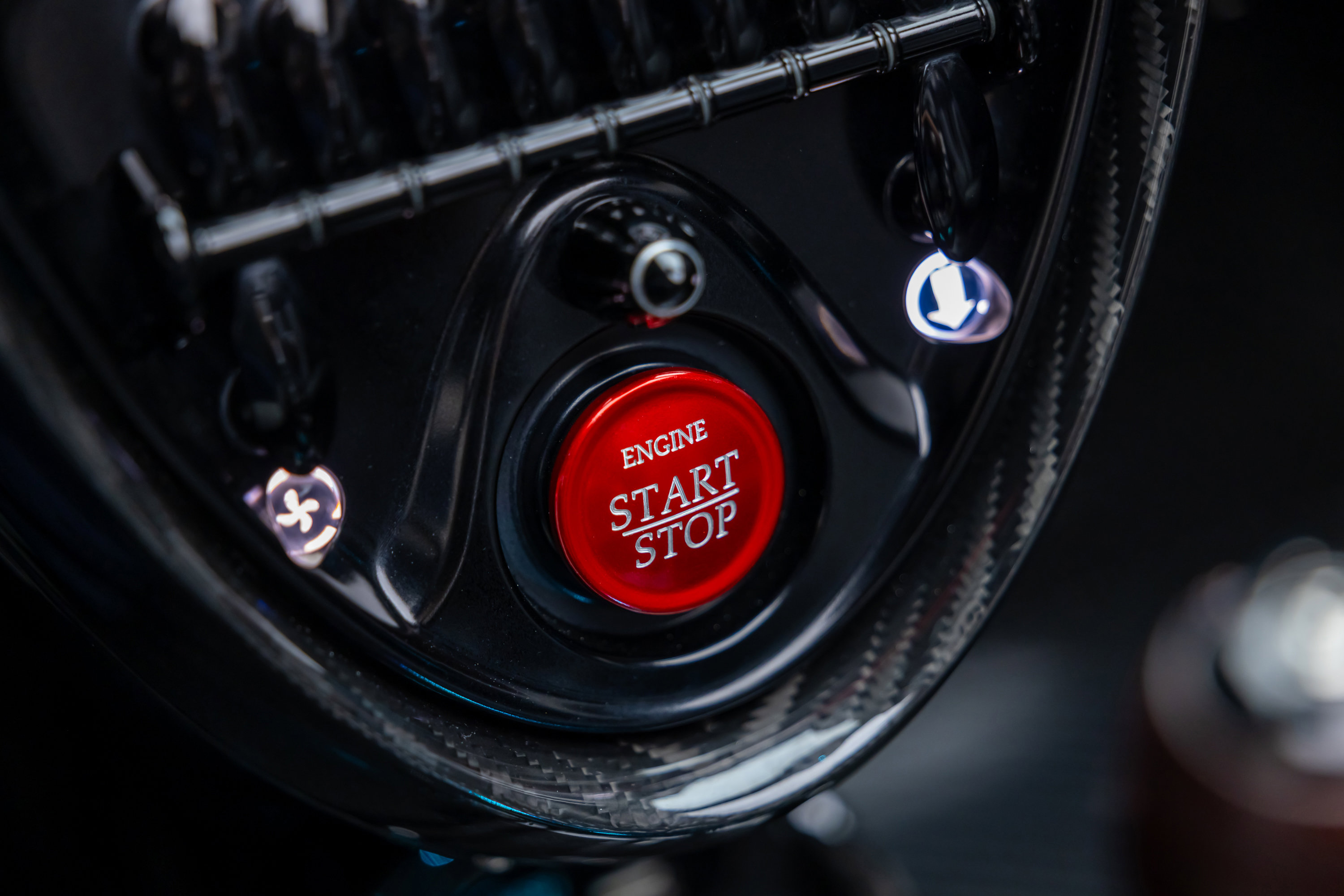 Used 2020 Pagani Huayra image 28