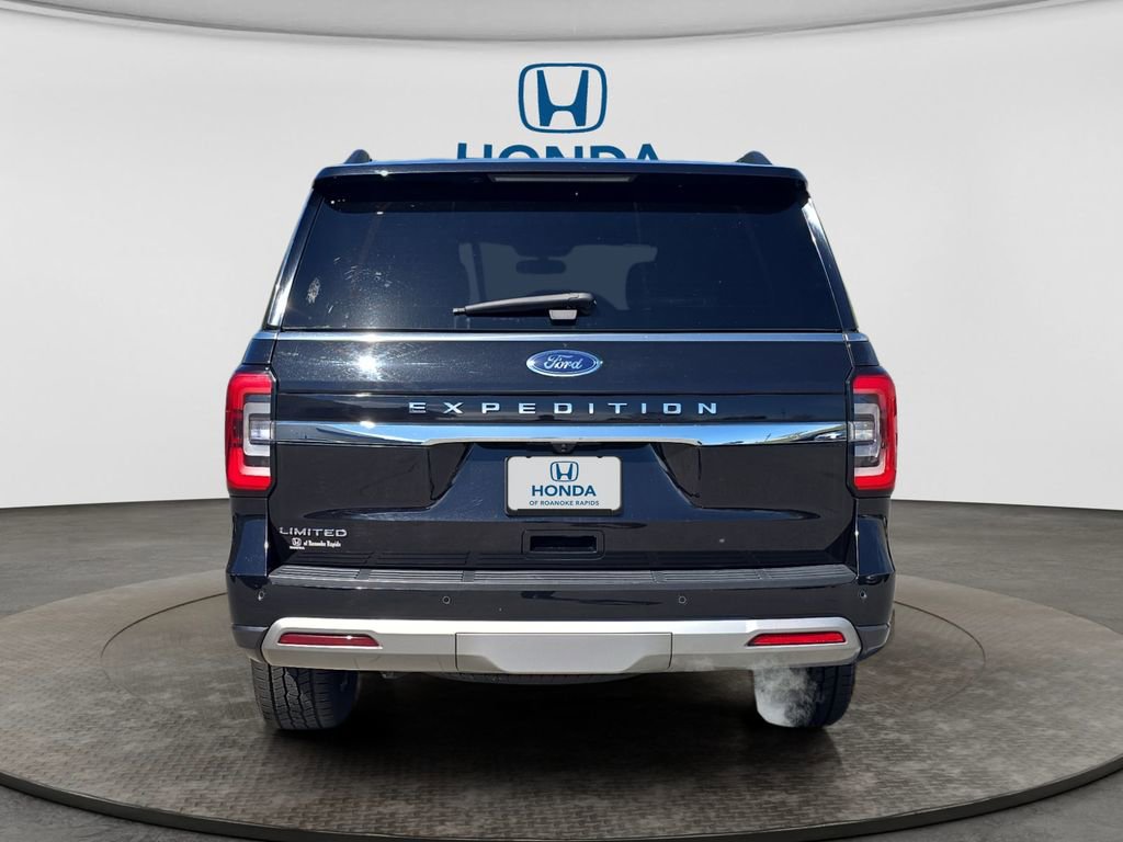 Used 2024 Ford Expedition Limited image 4