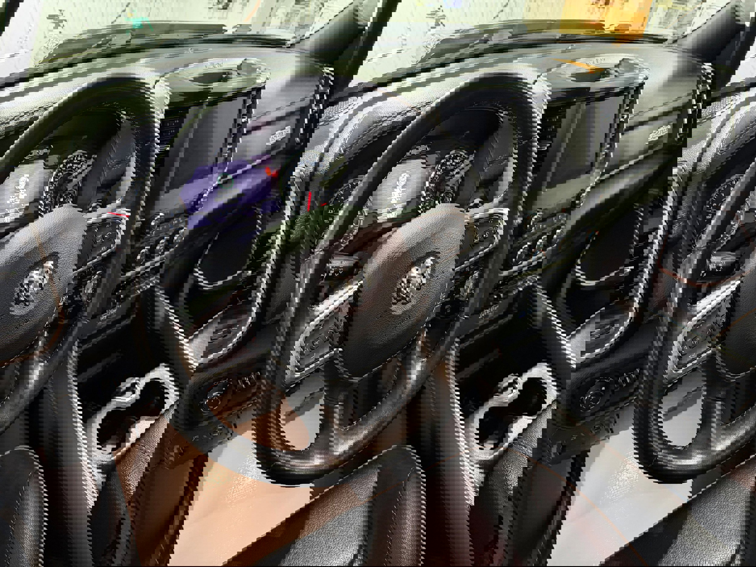 Used 2022 RAM 1500 Laramie w/ Sport Appearance Package image 12