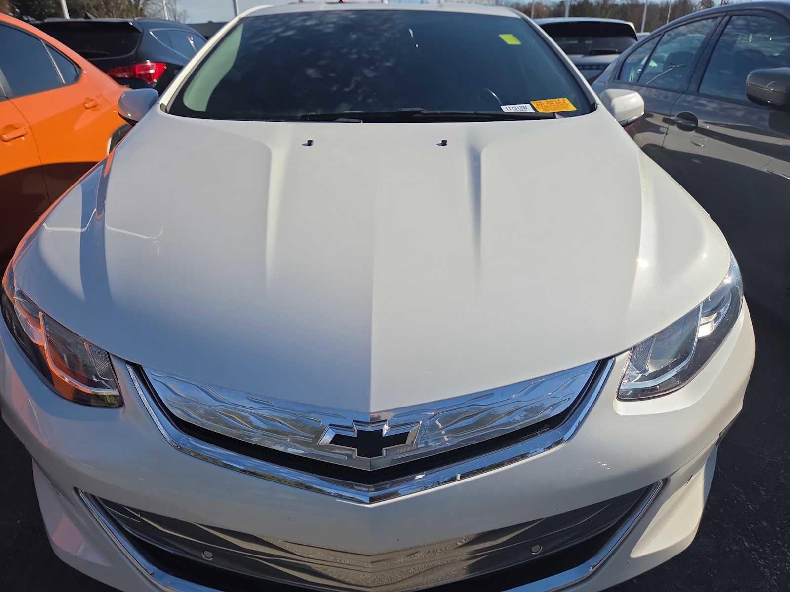 Used 2018 Chevrolet Volt Premier w/ Driver Confidence Package image 10