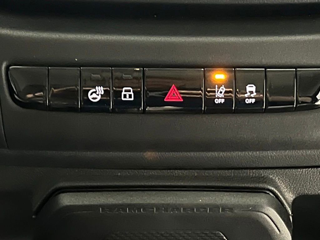 Used 2024 RAM ProMaster 3500 w/ Delivery Van Package image 19