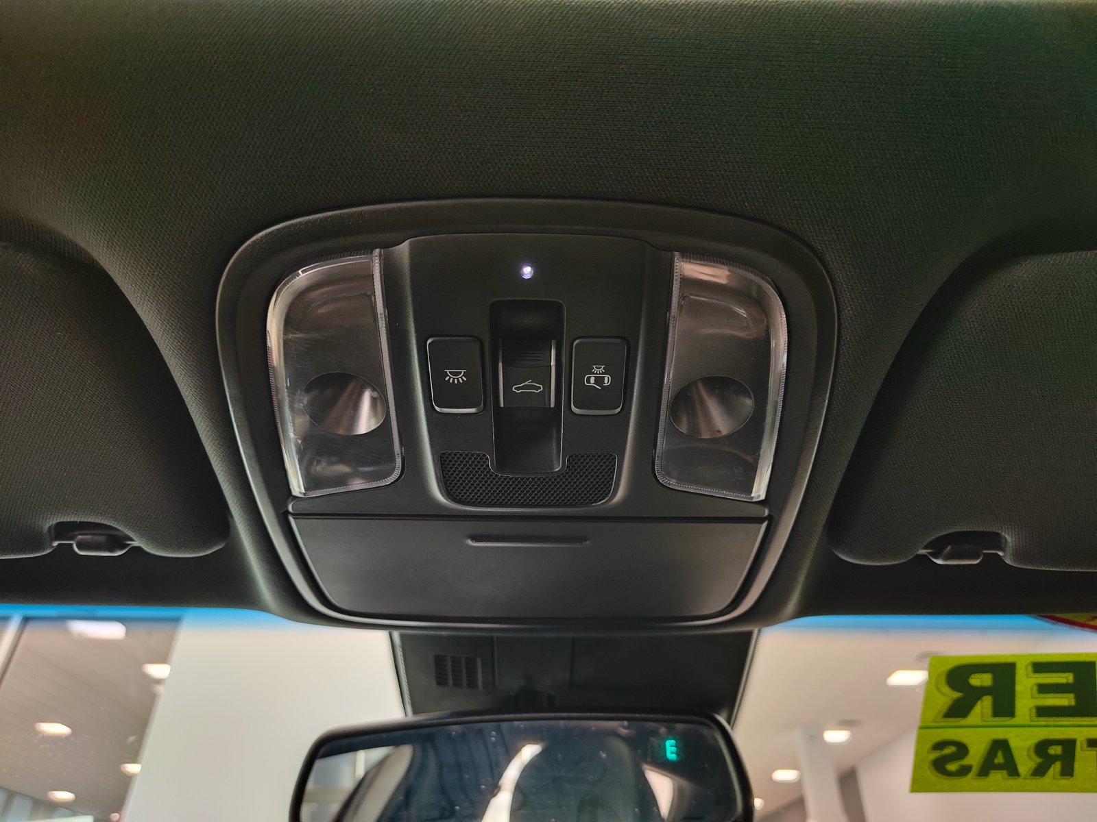 Used 2018 Kia Stinger GT2 RWD image 34