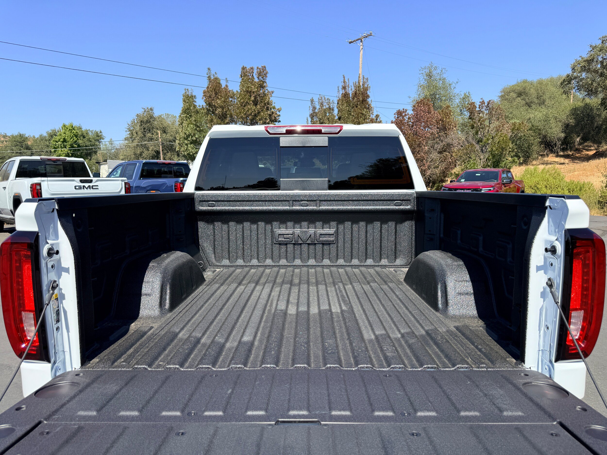 New 2026 GMC Sierra 1500 SLT w/ SLT Convenience Package AWD/4WD image 28
