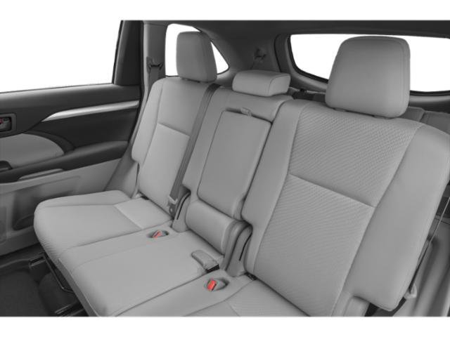 Used 2019 Toyota Highlander LE AWD/4WD image 13