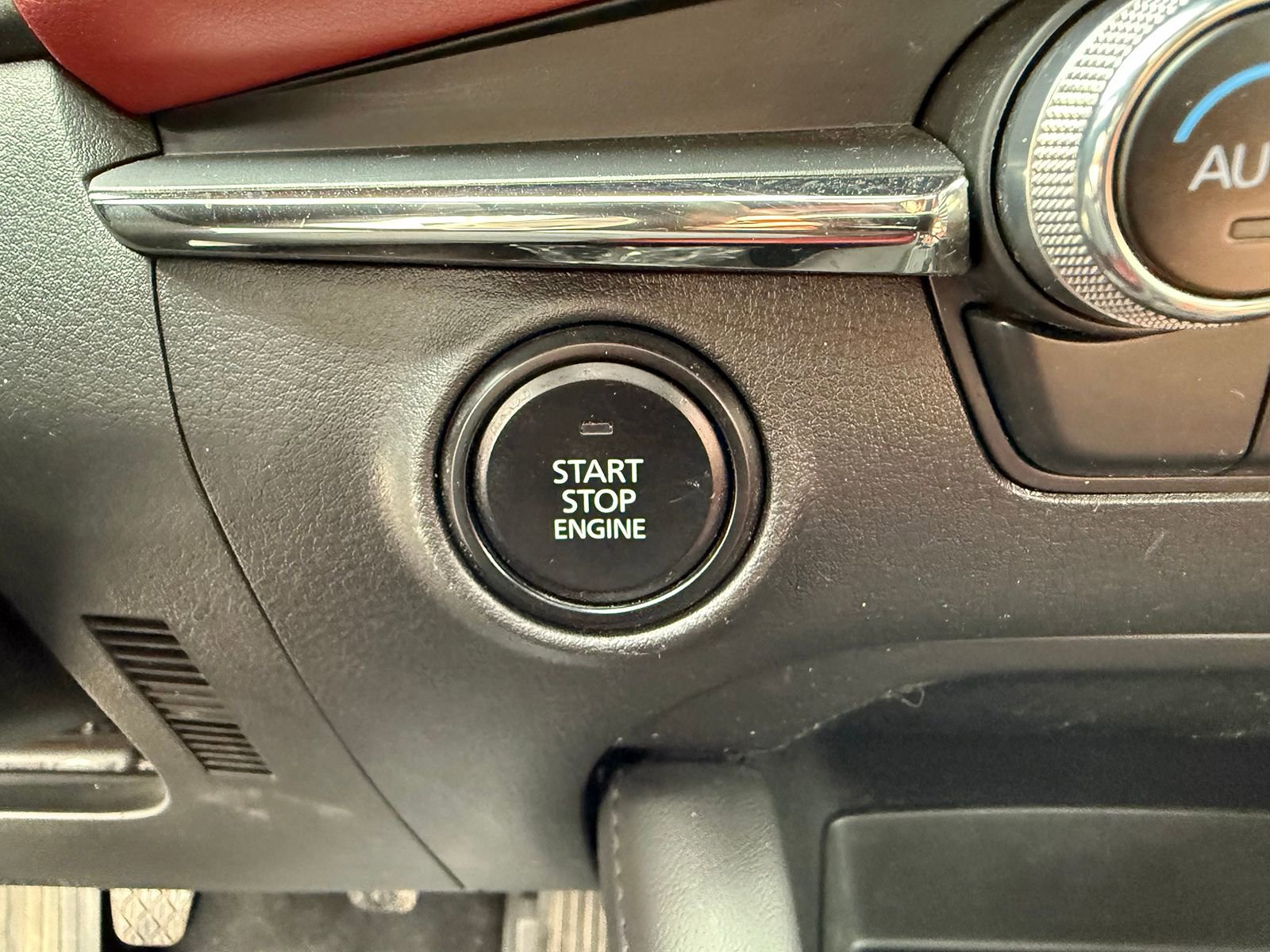 Used 2022 MAZDA MAZDA3 s image 26