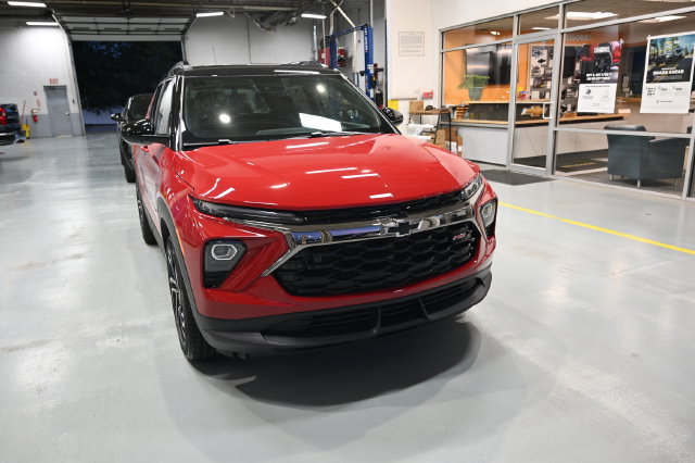 New 2026 Chevrolet TrailBlazer RS w/ Convenience Package FWD image 3