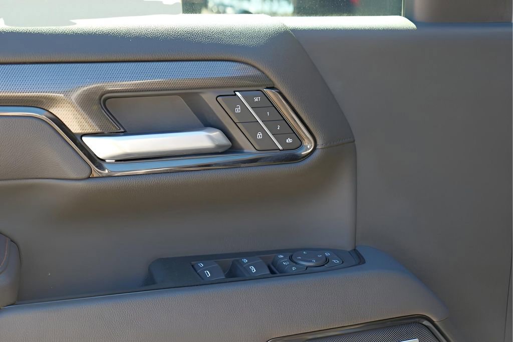 New 2025 GMC Sierra 2500 AT4 w/ AT4 Premium Plus Package image 19
