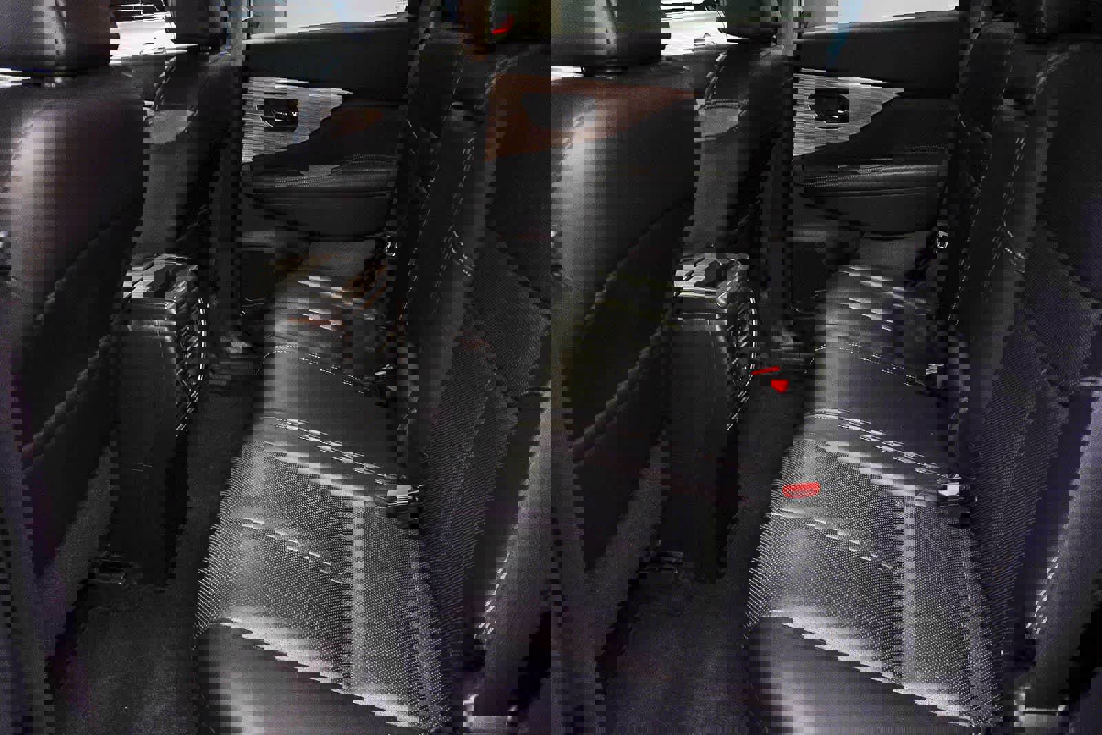 Used 2015 Nissan Murano Platinum w/ Cargo Package image 17