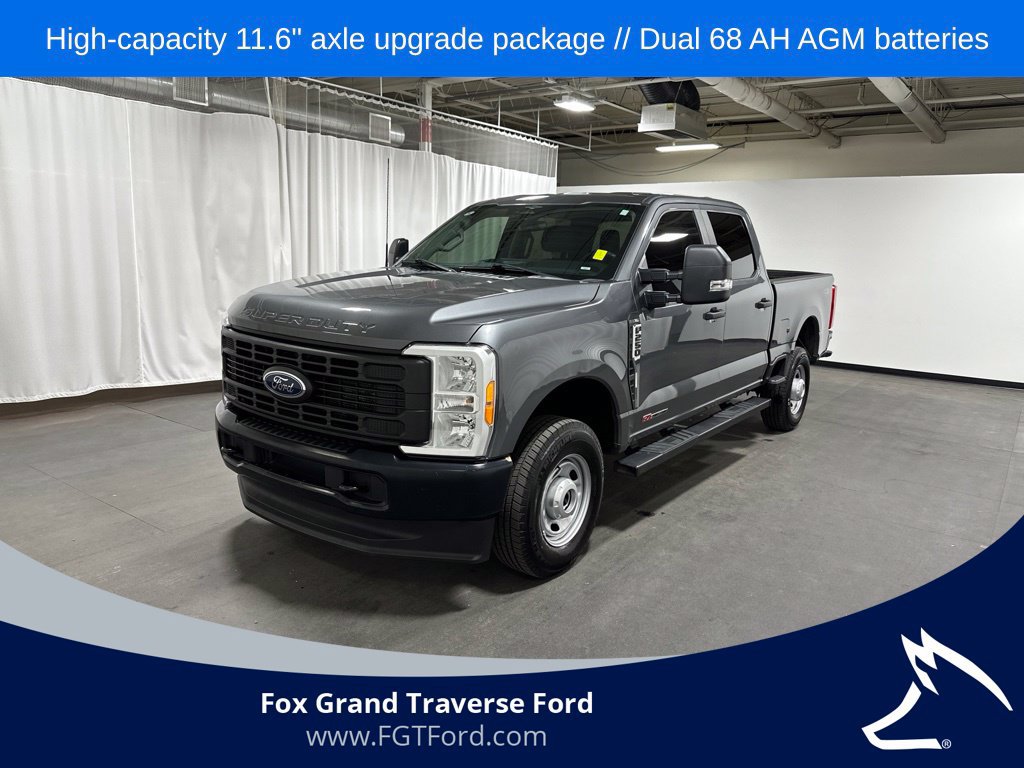 Used 2023 Ford F250 XL AWD/4WD image 1