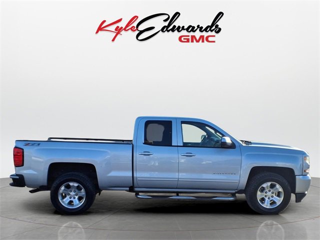 Used 2016 Chevrolet Silverado 1500 LT w/ All Star Edition image 4