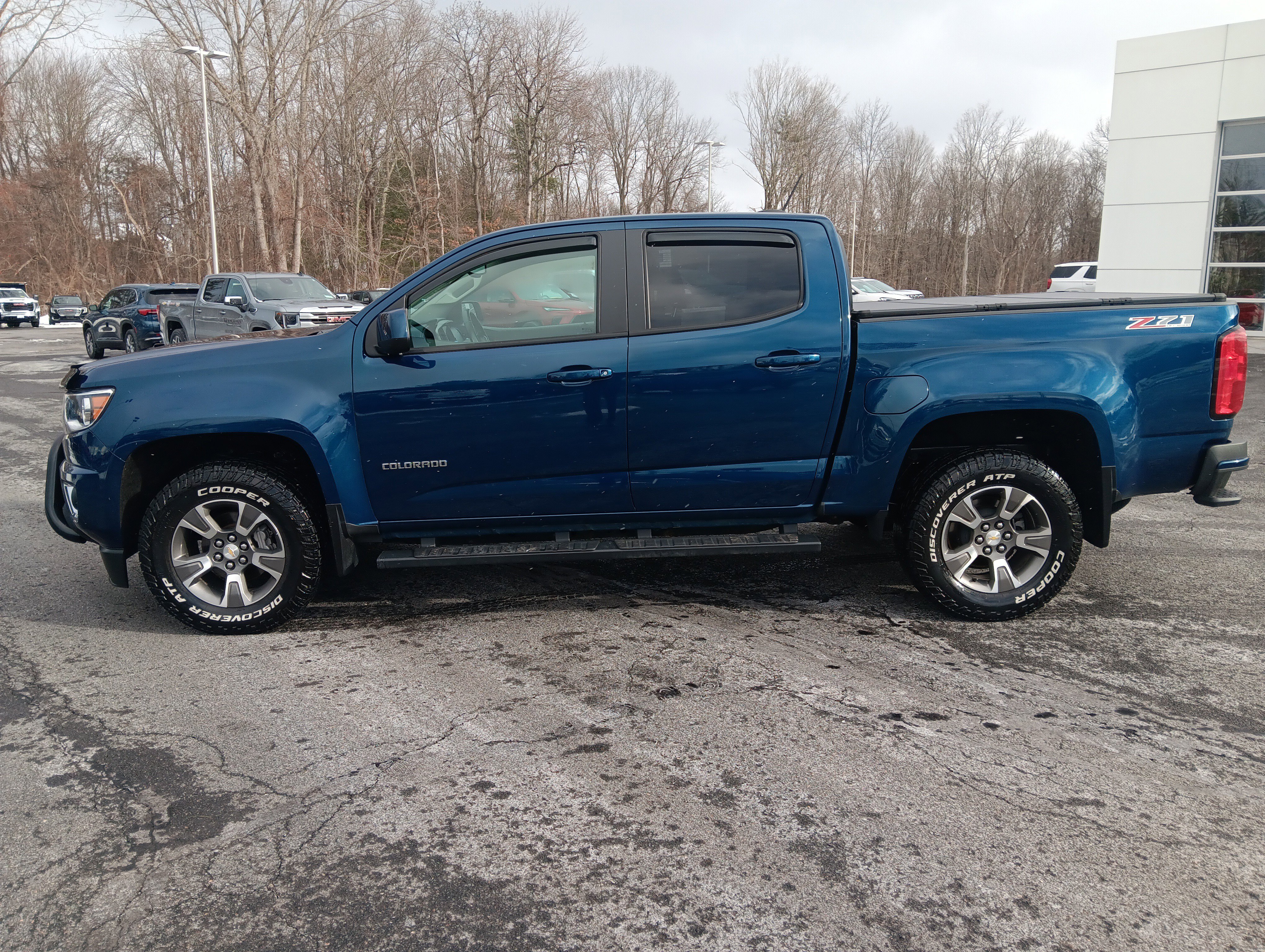 Used 2020 Chevrolet Colorado Z71 image 2