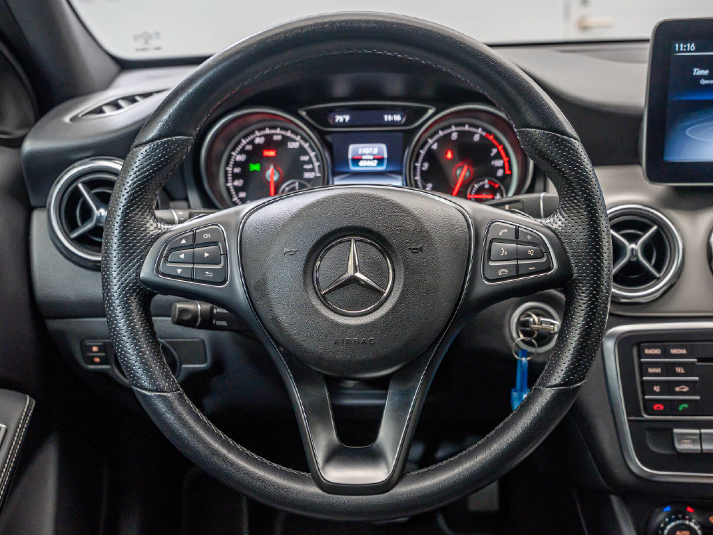 Used 2019 Mercedes-Benz GLA 250 4MATIC image 37
