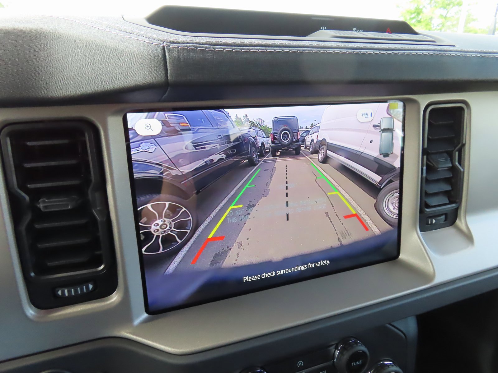 New 2025 Ford Bronco Outer Banks image 13