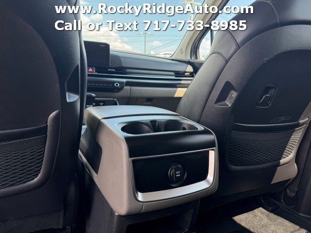 Used 2025 Kia Carnival FWD image 25