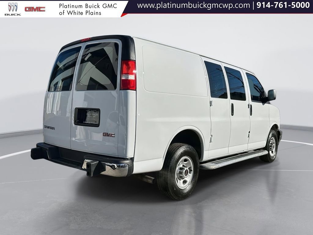 Used 2024 GMC Savana 2500 w/ Driver Convenience Package image 4