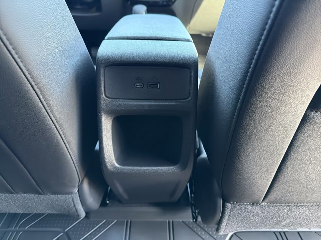 New 2026 Chevrolet Trax RS w/ Sunroof Package image 28