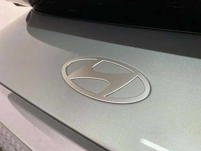 Used 2025 Hyundai Ioniq 6 SEL RWD image 95