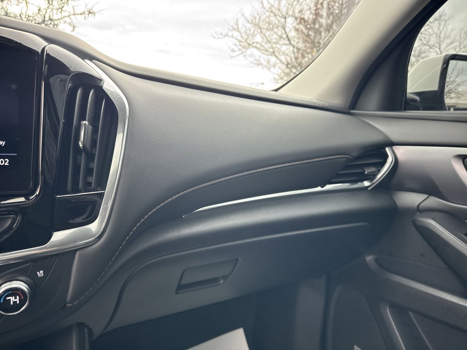 Used 2020 Chevrolet Traverse Premier image 22