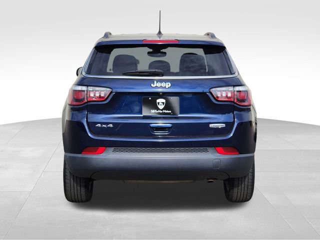 Used 2019 Jeep Compass Latitude w/ Popular Equipment Group AWD/4WD image 8