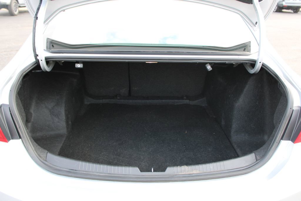 Used 2020 Chevrolet Malibu LS image 14