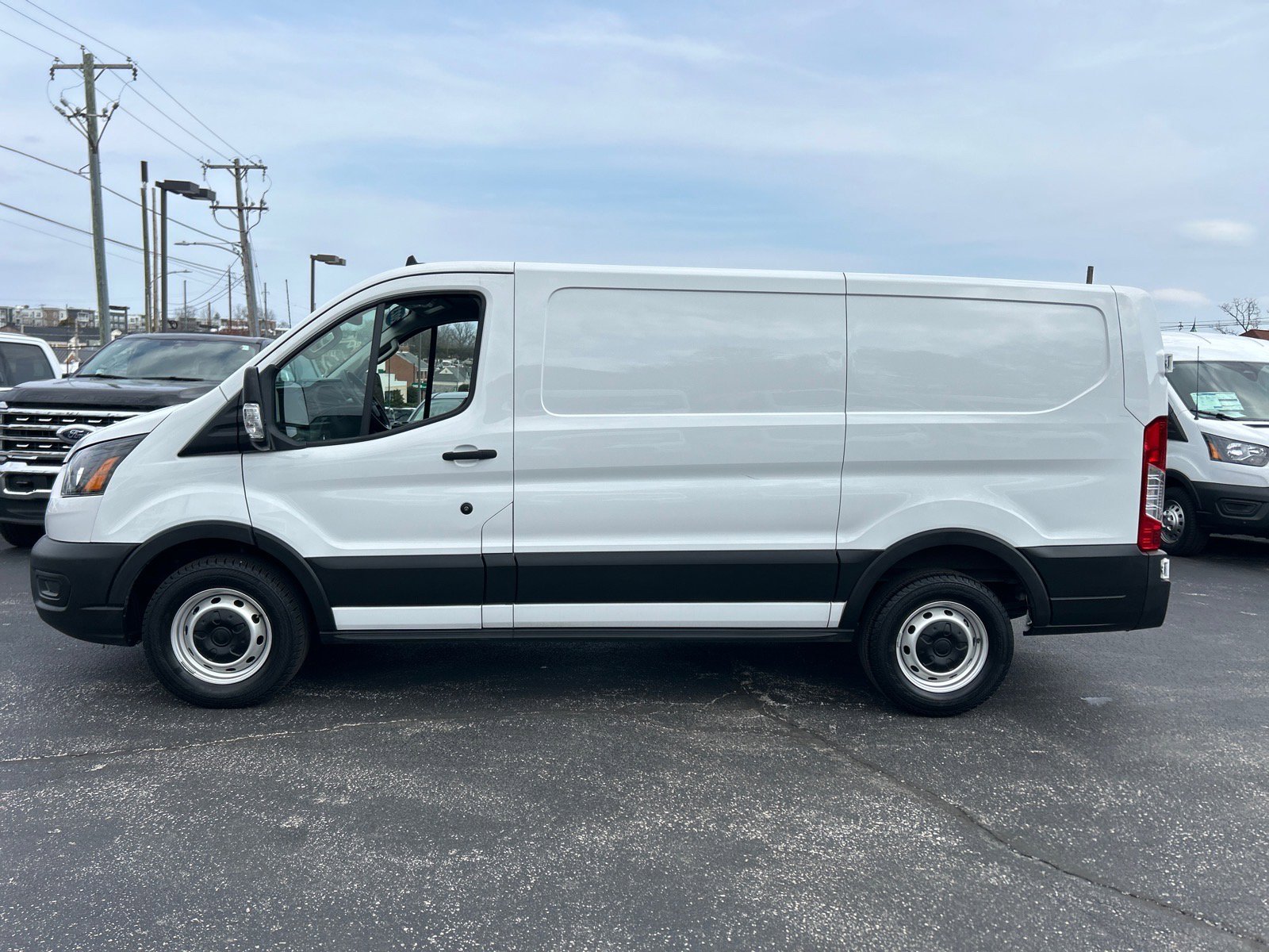Certified 2023 Ford Transit 150 Low Roof w/ Load Area Protection Package RWD image 4