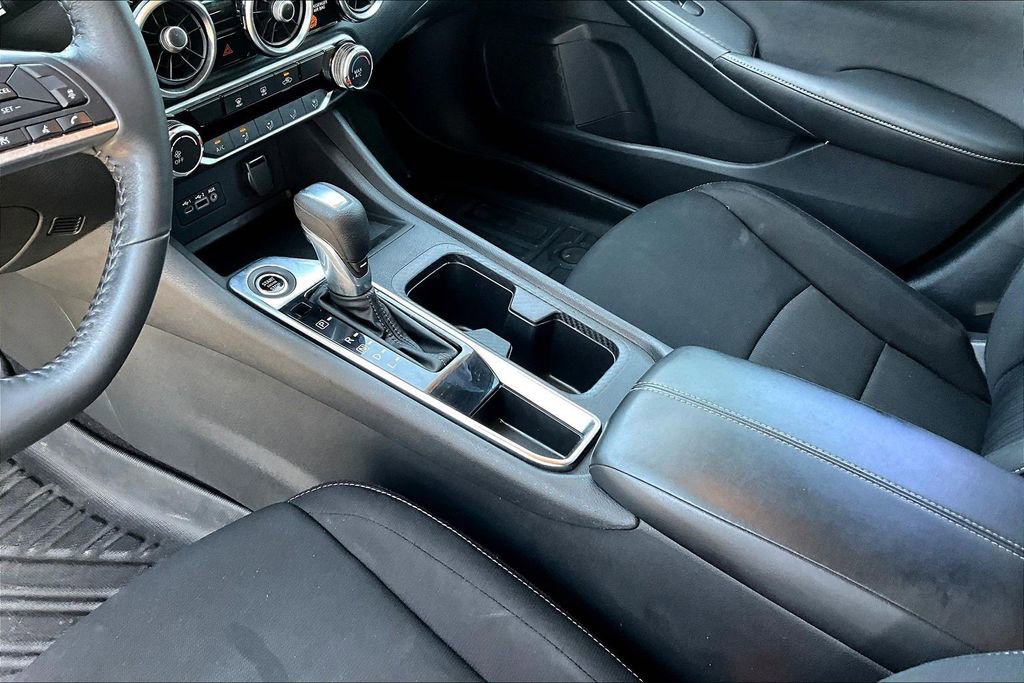 Used 2022 Nissan Sentra SV image 18